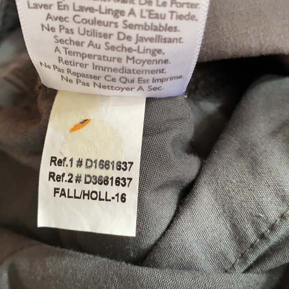 Eddie Bauer Cargo Capris - Picture 7 of 8